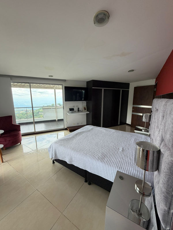 Casa de 3 niveles con vista panorámica en Los Alcázares