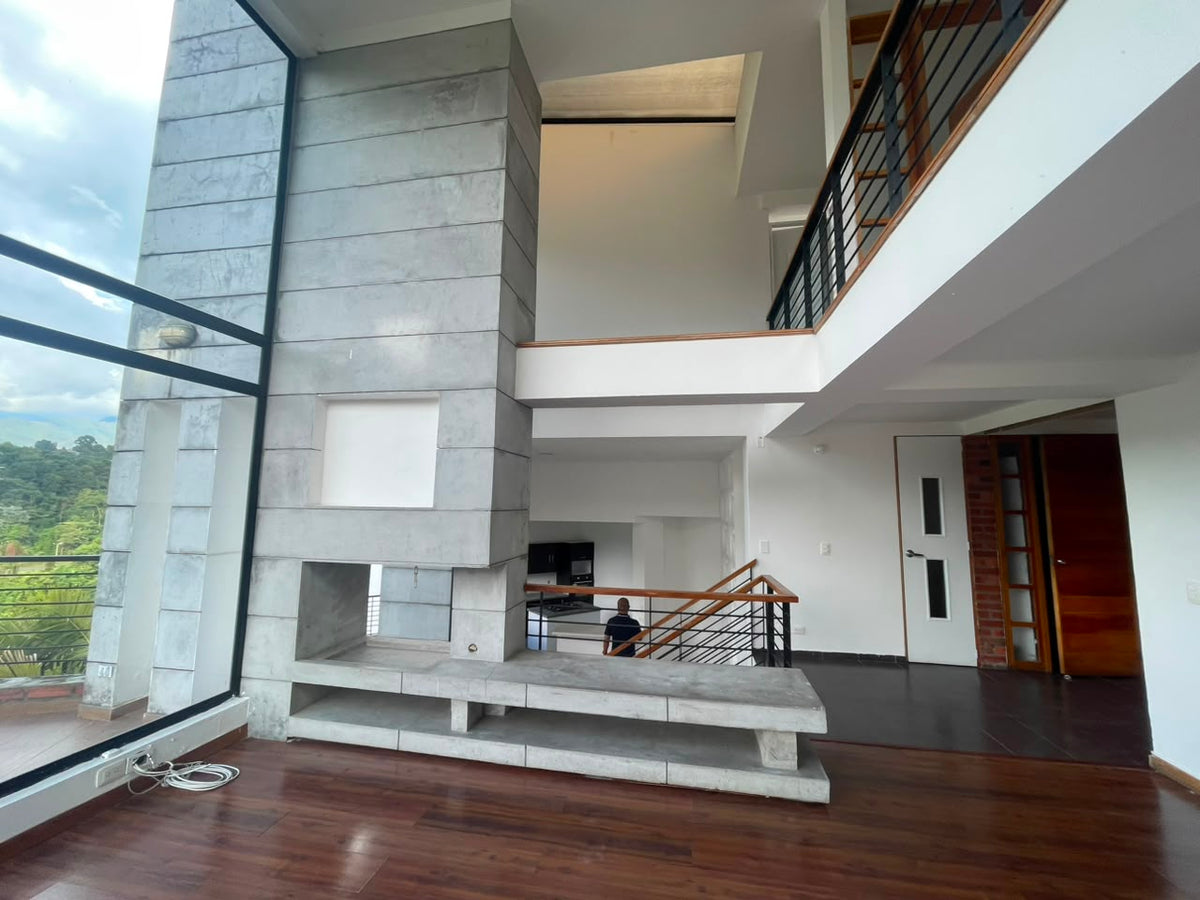 Casa contemporánea con vista panorámica