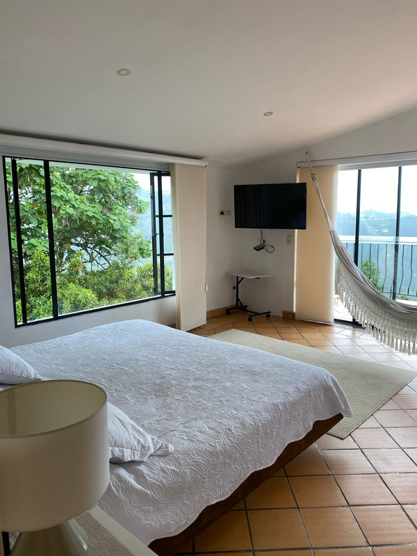 Casa de lujo en Altamira con lote de 929 m² y cinco balcones